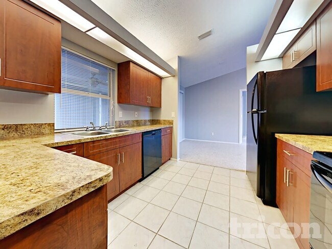 Foto del edificio - 6835 67th St Cir E