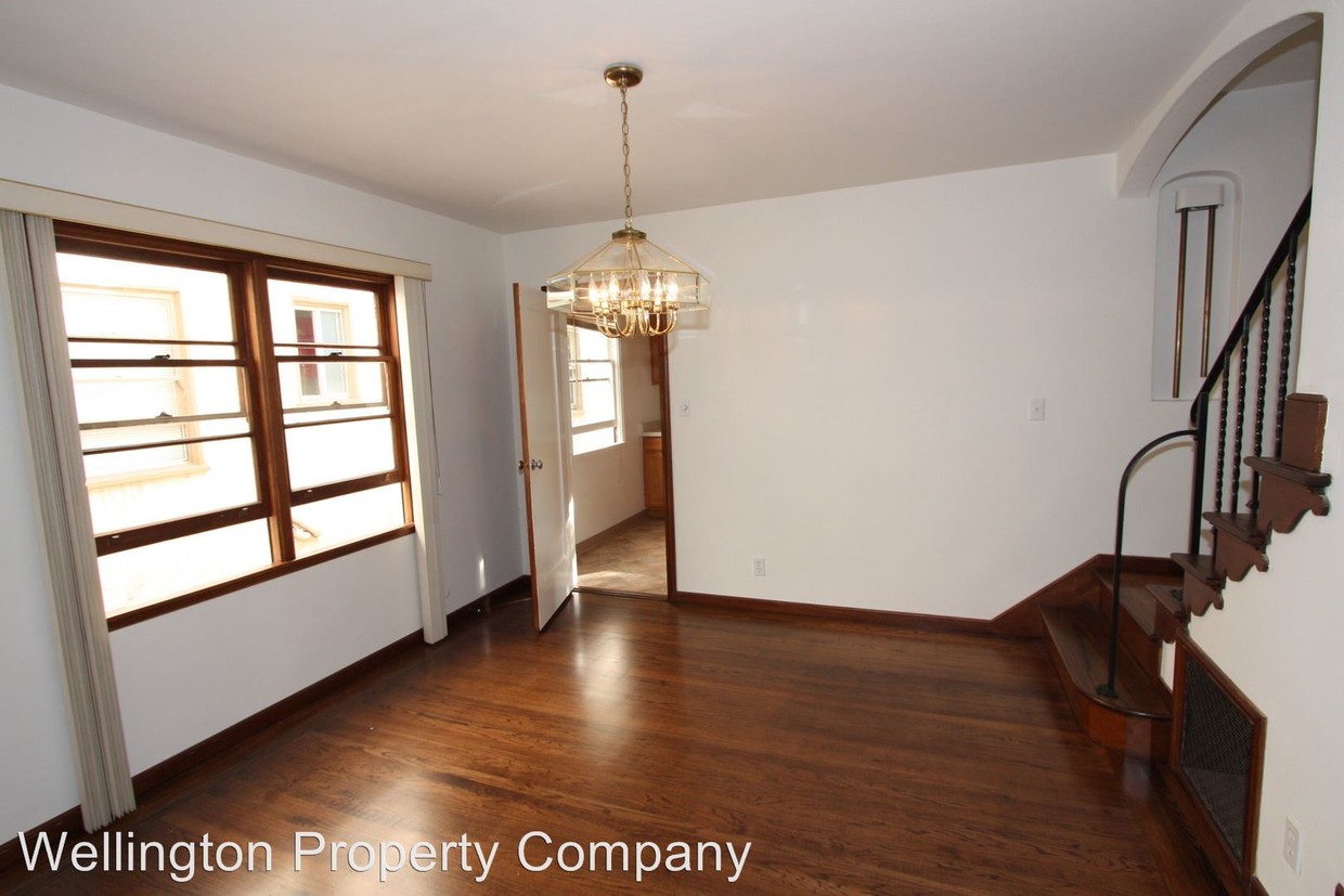 Primary Photo - 2412-2414 Virginia St