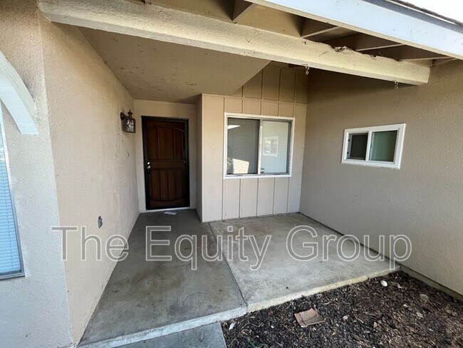 Foto del edificio - 4907 W Howard Ave