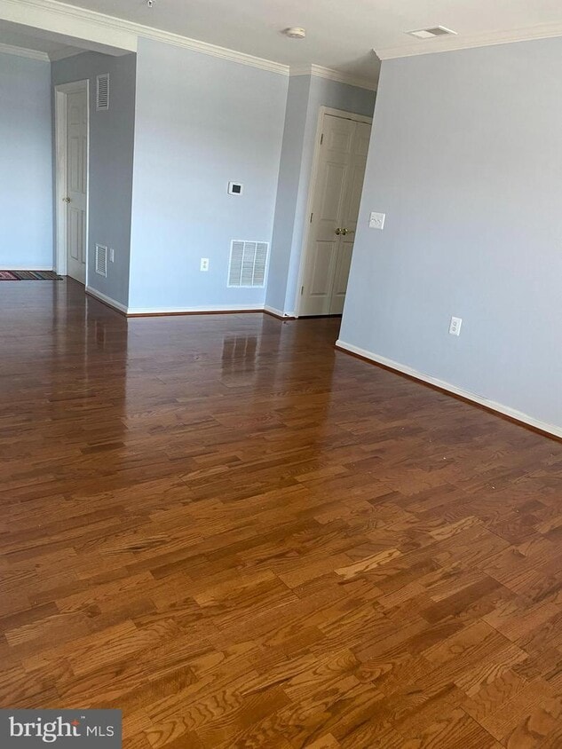 12246 Roundwood Rd Unit 601, Timonium, MD 21093 Room for Rent in