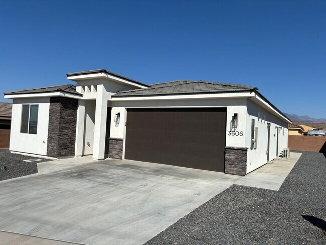 Building Photo - Hurricane Home With Casita. PRICE REDUCED!