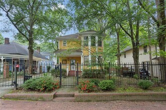 Building Photo - 649 Peeples St SW