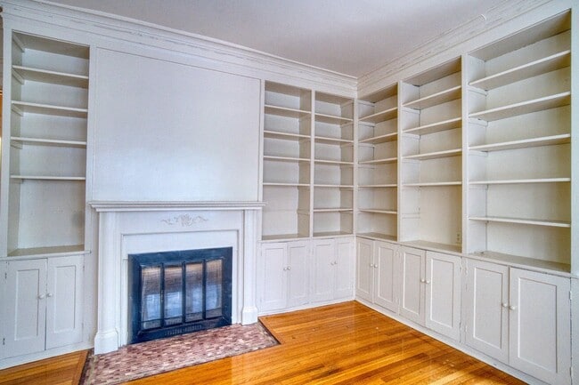 Building Photo - 117 Concord Pl