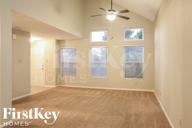 Building Photo - 12158 E 141st St