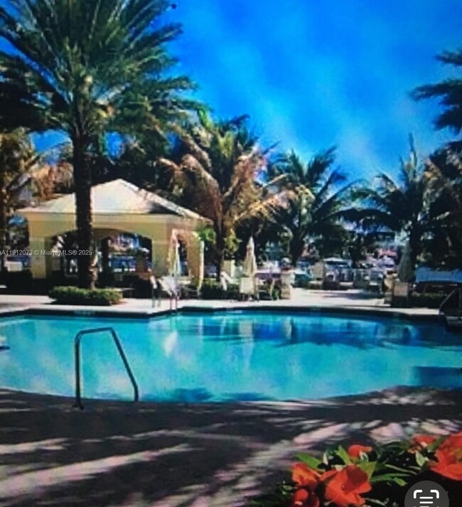 Foto del edificio - 236 Moorings Dr