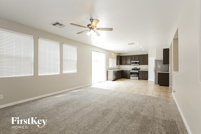 Building Photo - 6137 Kinderhook Ct