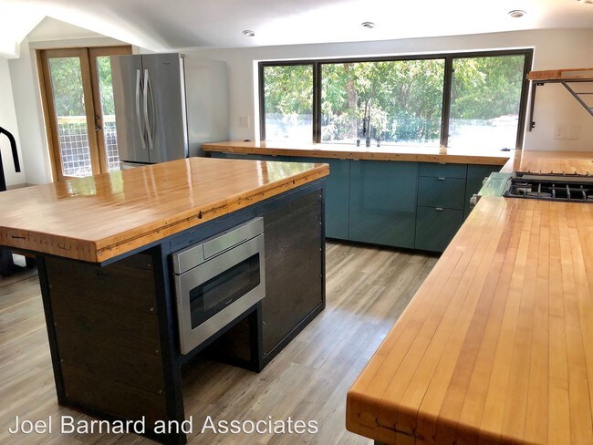 Foto del edificio - 3 br, 2 bath House - 1321 W San Antonio