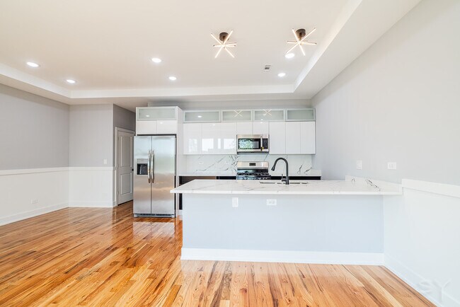 Foto del edificio - 6334 S Langley Ave