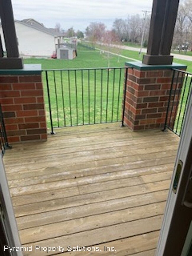 Building Photo - 2 br, 2 bath House - 101 NW 8th St #207