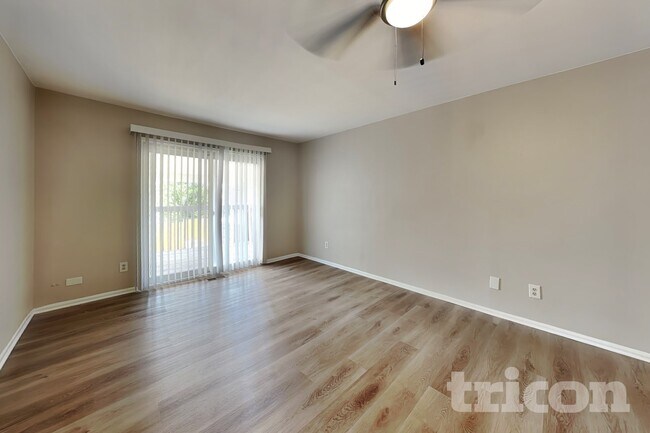 Foto del edificio - 4587 N Granby Wy