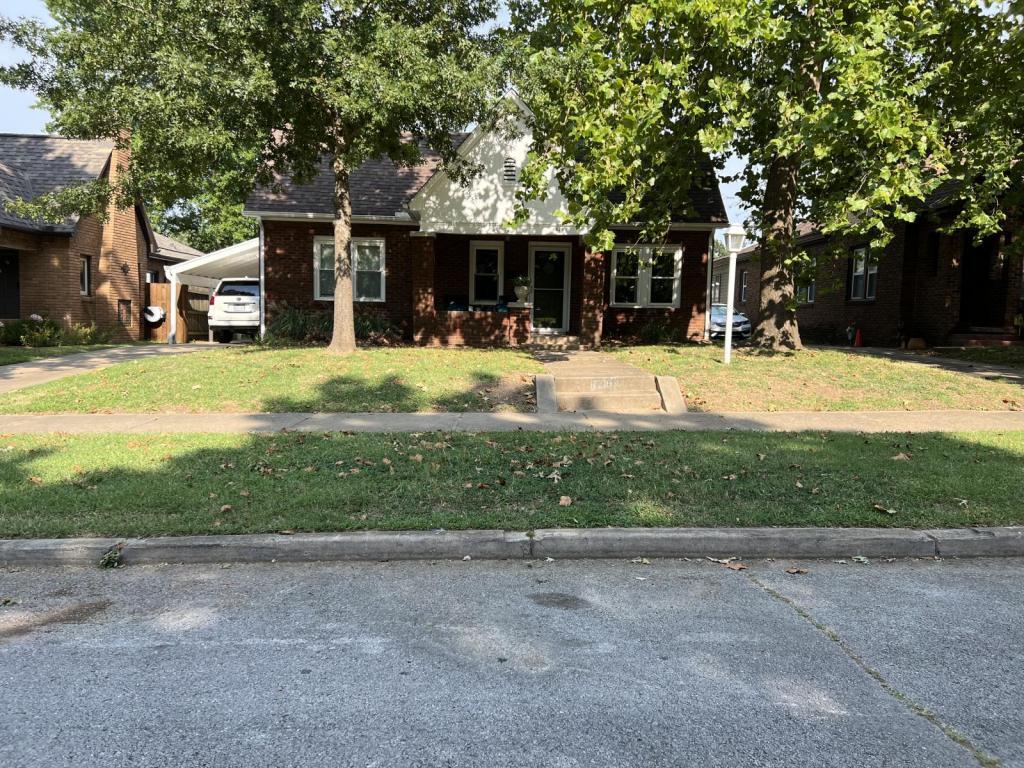 Foto principal - 1219 S Evanston Ave