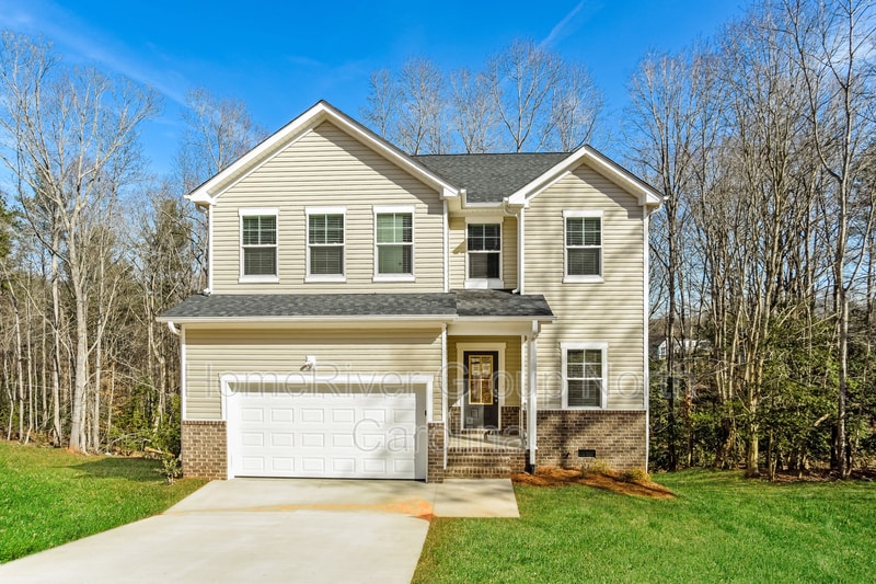 100 Birchwood Dr, NC 28655 House Rental in NC