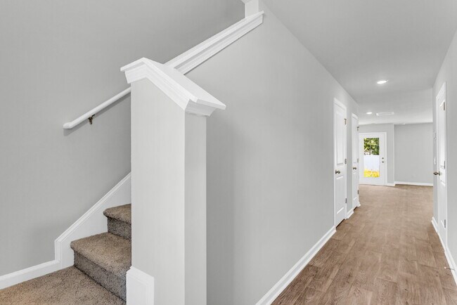 Foto del edificio - END unit Townhome in New Hampstead