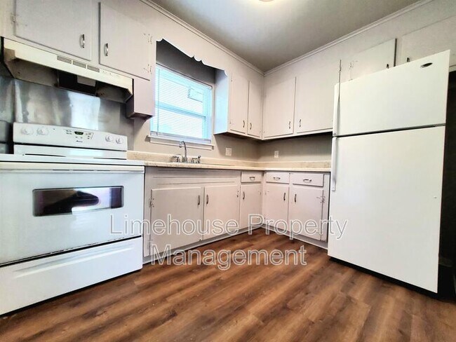 Foto del edificio - 119 Bob Ln