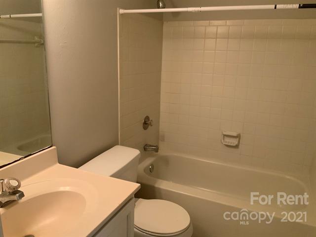 Building Photo - 238 Orchard Trace Ln