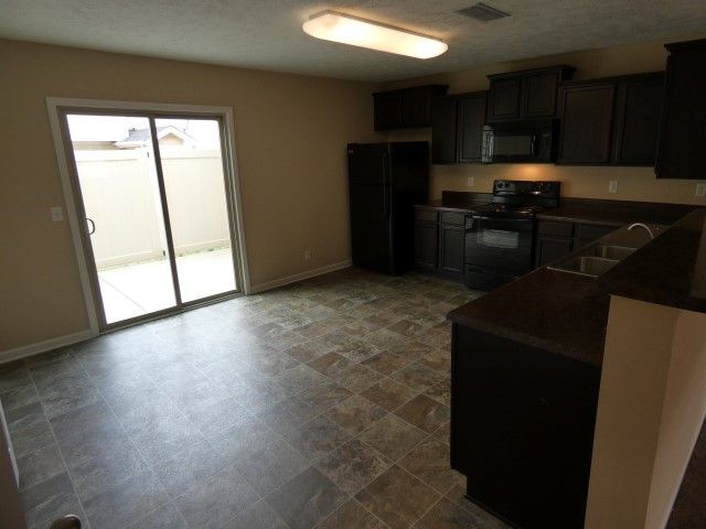 Building Photo - 2BR/2.5BA Townhome in Pucket Downs