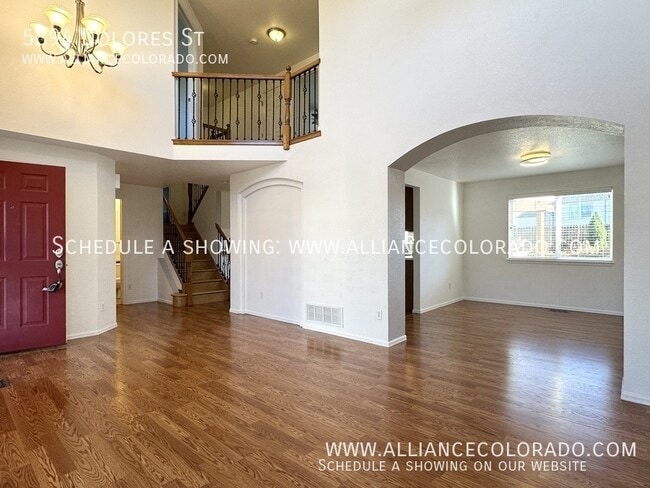 Foto del edificio - 5894 Dolores St