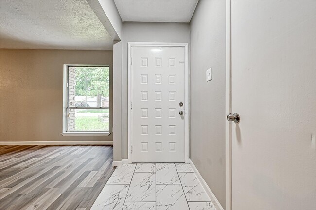 Foto del edificio - 3527 Acorn Springs Ln