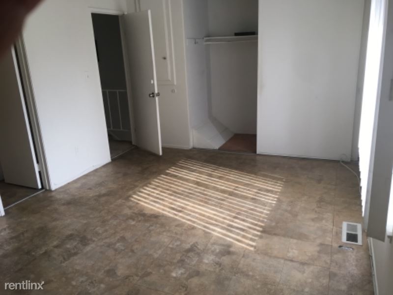 Primary Photo - 1 br, 1 bath Condo - 11020 El Paraiso Ct