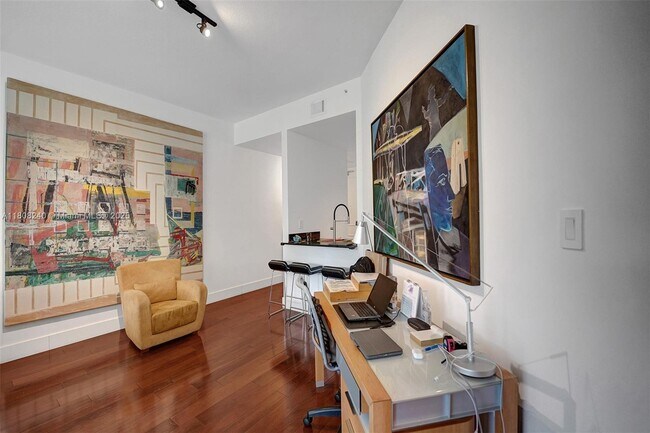 Building Photo - 715 Crandon Blvd