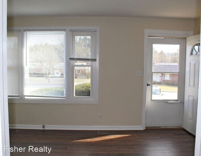 Building Photo - 2 br, 1 bath House - 86 Trowbridge Lane