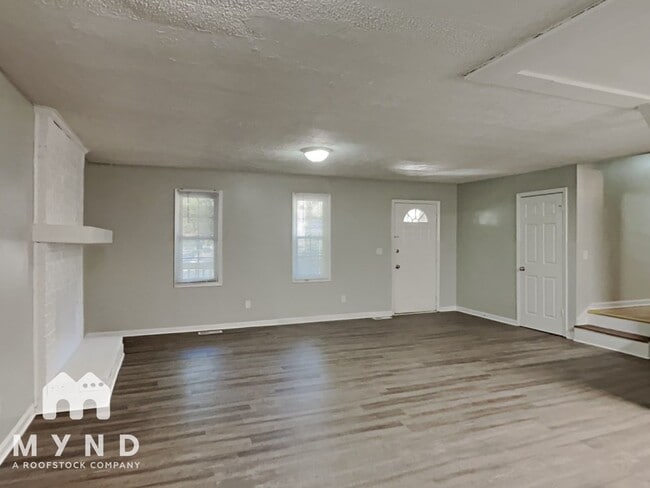 Foto del edificio - 546 Hardy Way