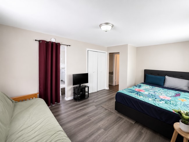 Photo - 55 Grand St (Portsmouth, VA) Townhome