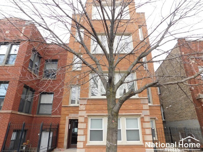 Primary Photo - 3702 W Wrightwood Ave