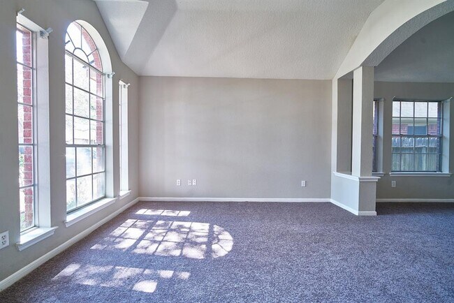 Foto del edificio - 13410 Ryan Landing Dr