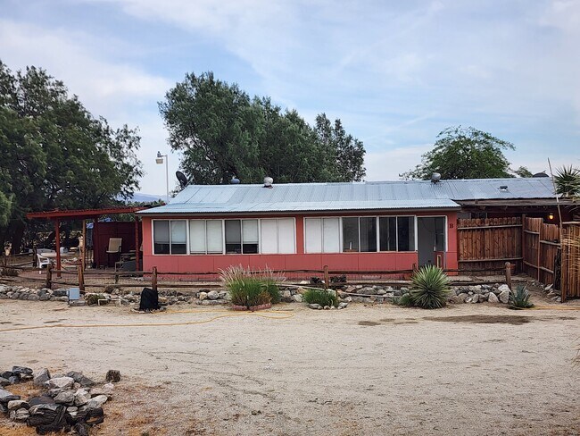 Foto del edificio - 20205 Henry Rd