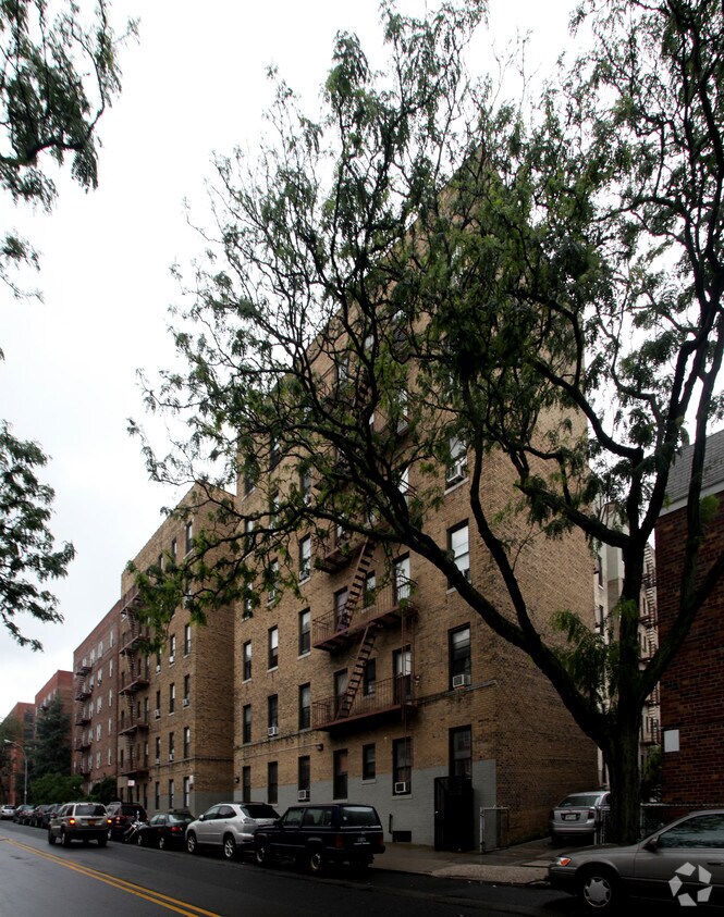 Primary Photo - 134-14 Franklin Ave