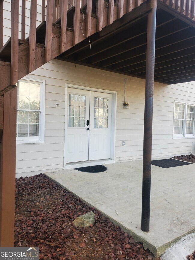 Building Photo - 1454 Great Oaks Dr