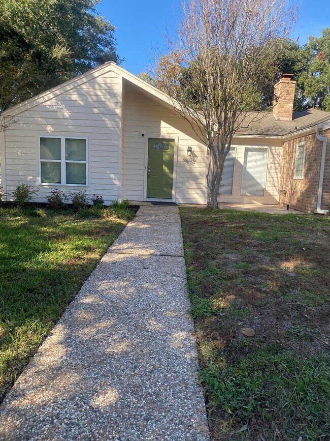 Foto del edificio - 4603 Hickory Downs Dr