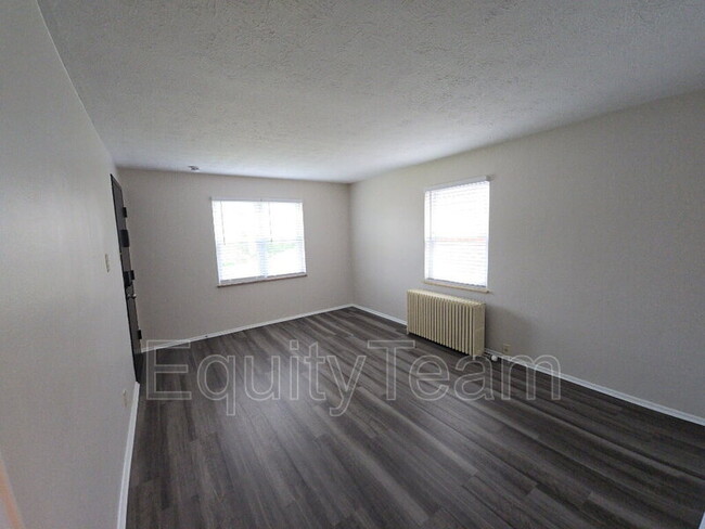Building Photo - 33 Gahl Terrace