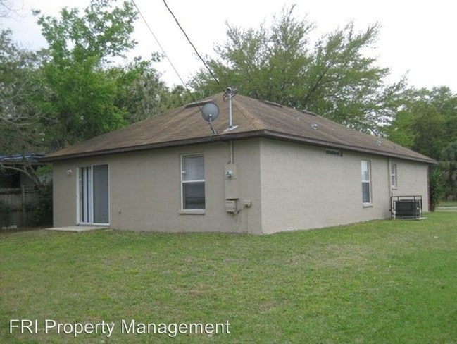 Building Photo - 501 Cypress Ave