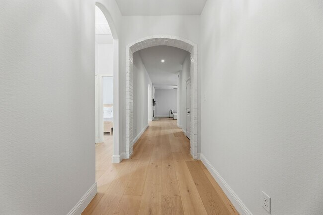 Foto del edificio - 505 Inwood St