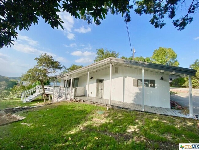 Foto del edificio - 2150 Songbird Trail