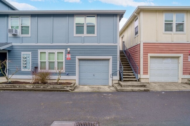 Photo - Cozy Studio Apartment in SE Portland w/ Laundry