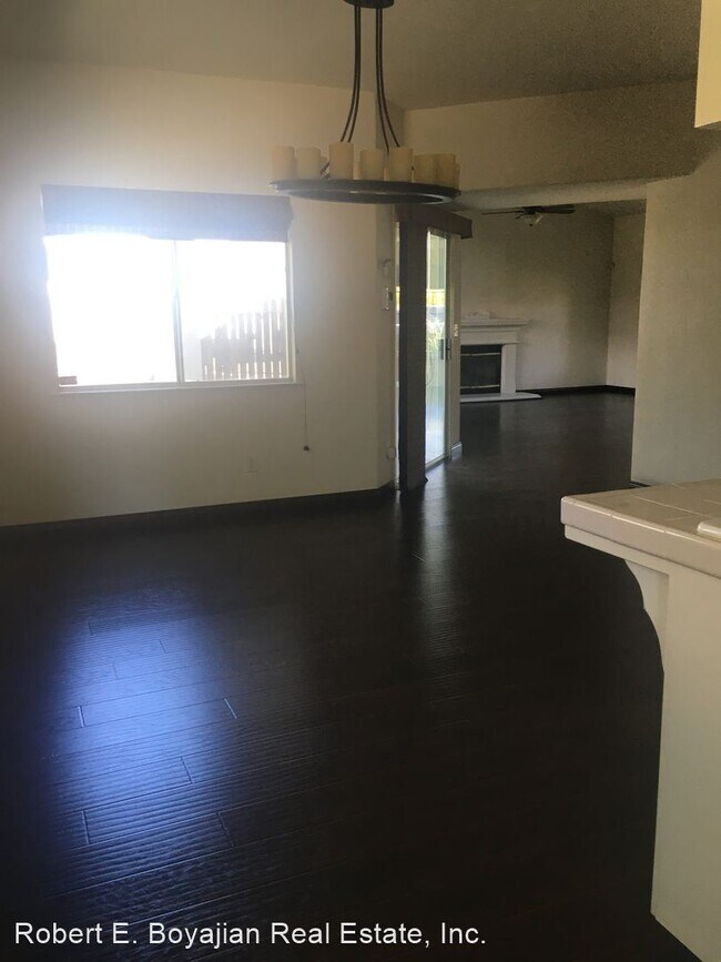 Foto del edificio - 5 br, 3 bath House - 2986 E. Plymouth Way