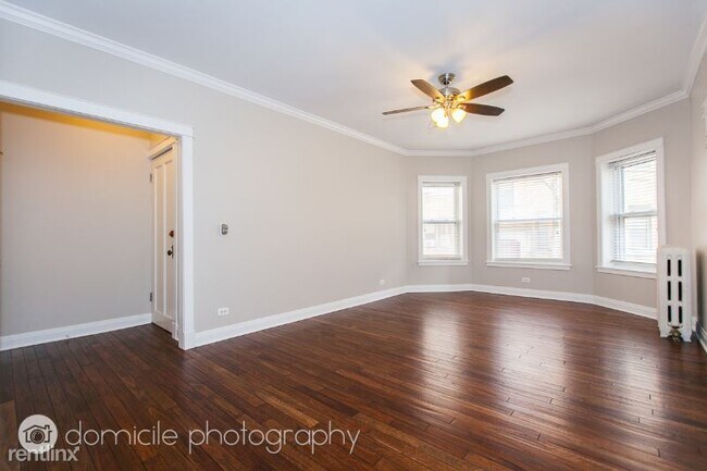 Foto del edificio - 538 W Cornelia Ave