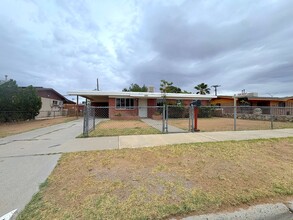 Building Photo - 5741 Arrowhead Dr