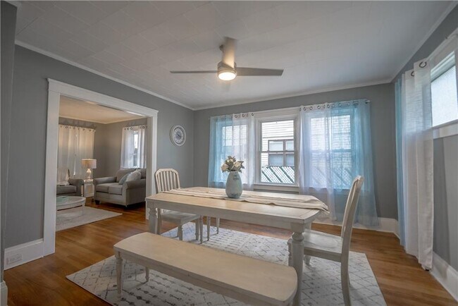 Foto del edificio - 180 Warwick Ave
