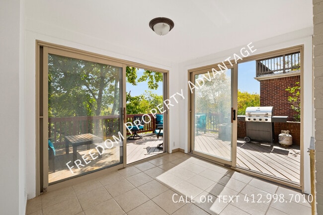 Foto del edificio - 2642 Mt Royal Rd