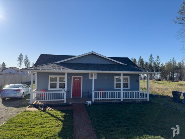 Building Photo - Furnished Home In Paradise!