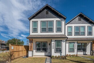 Building Photo - 4209 McKinney St