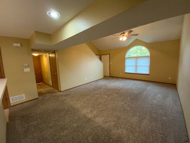 Foto del edificio - 306 E Liberty Ln