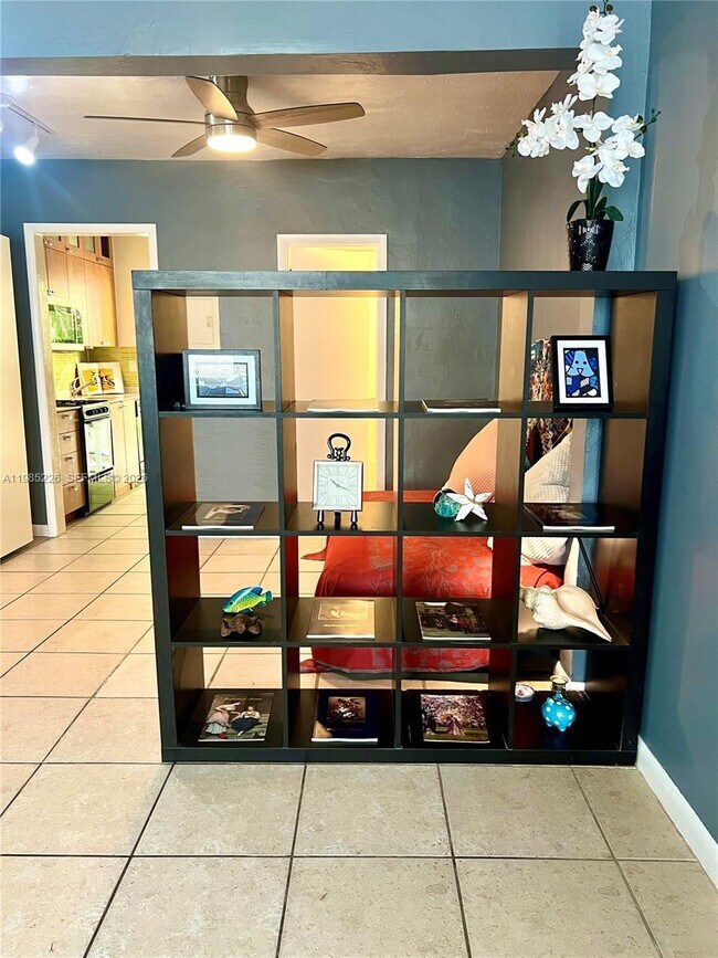 Building Photo - 835 Meridian Ave