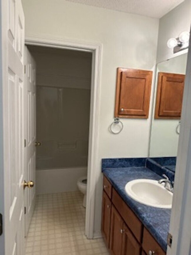 Building Photo - 5180 Whitehurst Ln