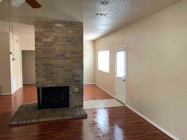 Building Photo - 21407 Highland Knolls Dr