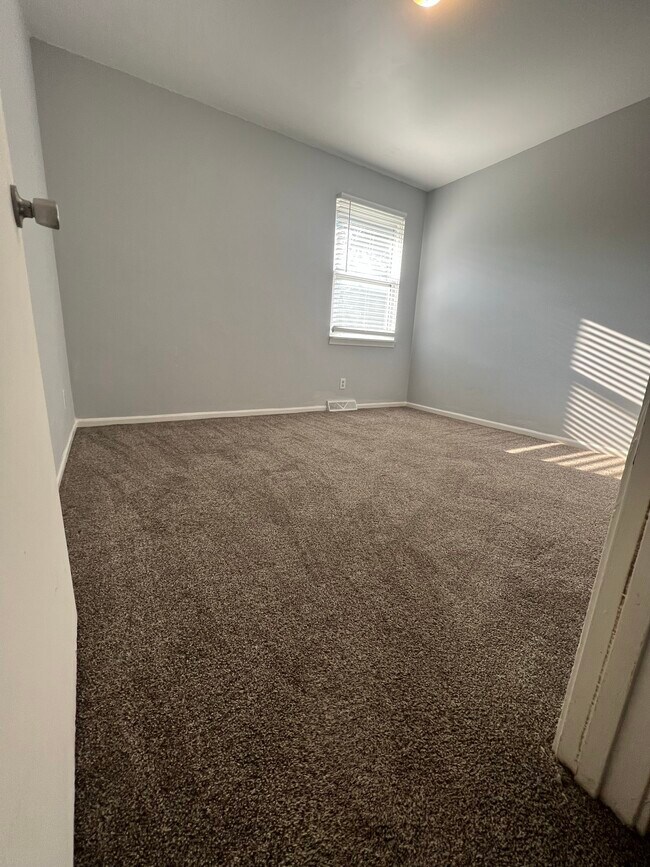 Building Photo - 109 McDanield St